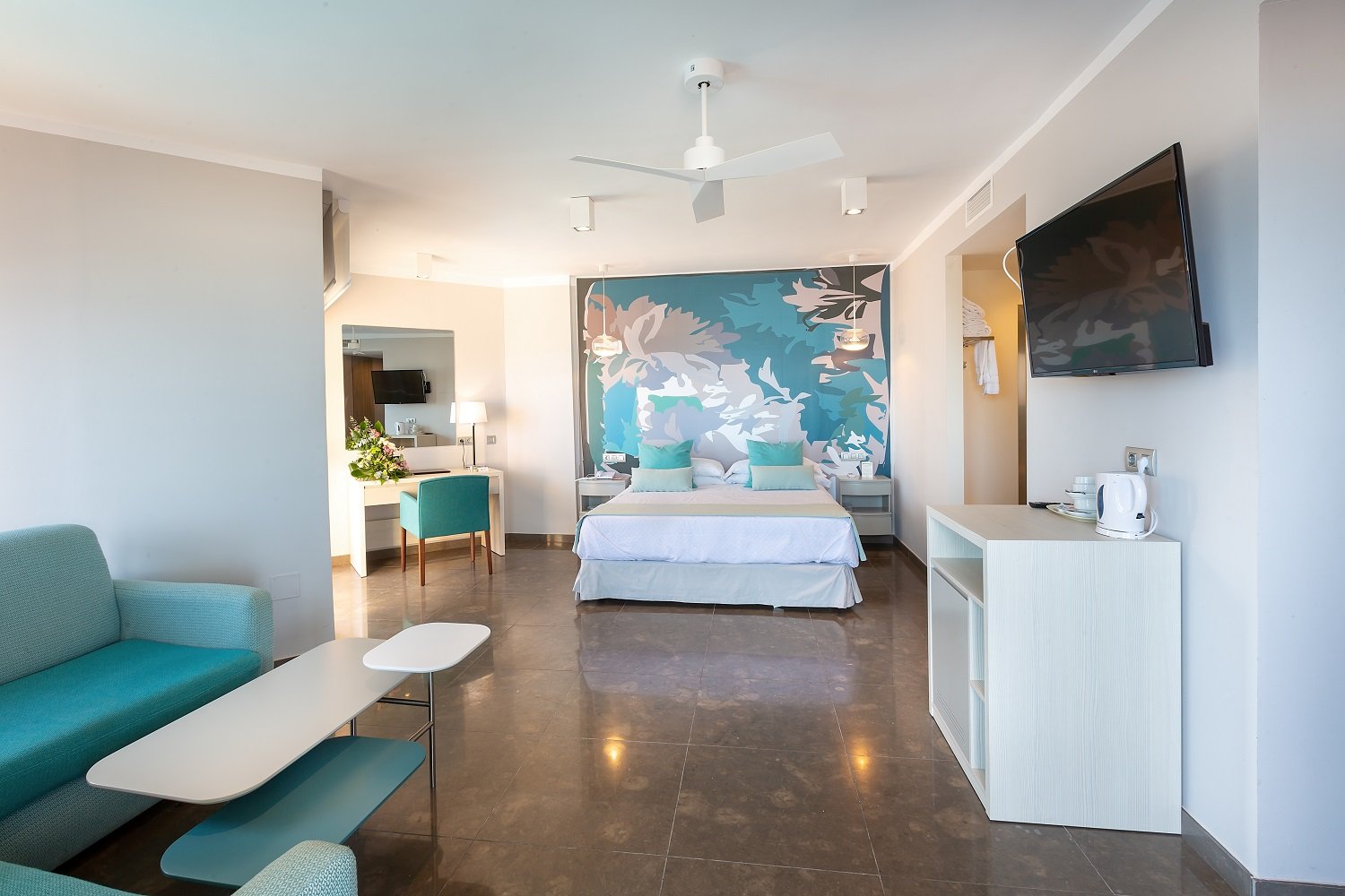 Suite-Habitacion-HotelAngela-Fuengirola-1